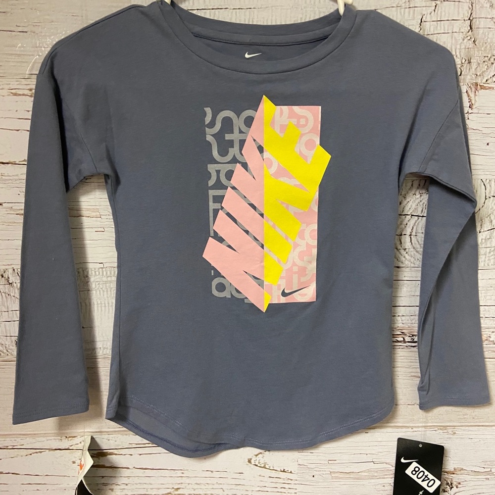 NWT Nike size 6X Top